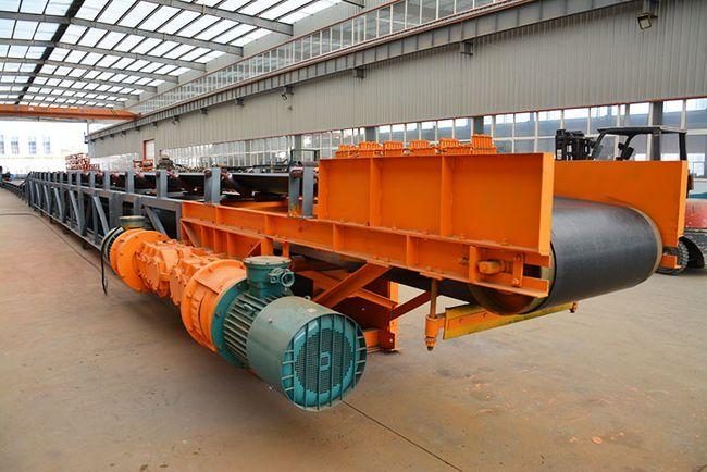 封闭式皮带输送机